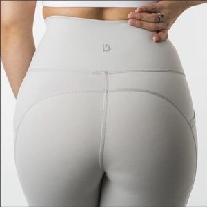 Buffbunny Luna Legging (NWT)